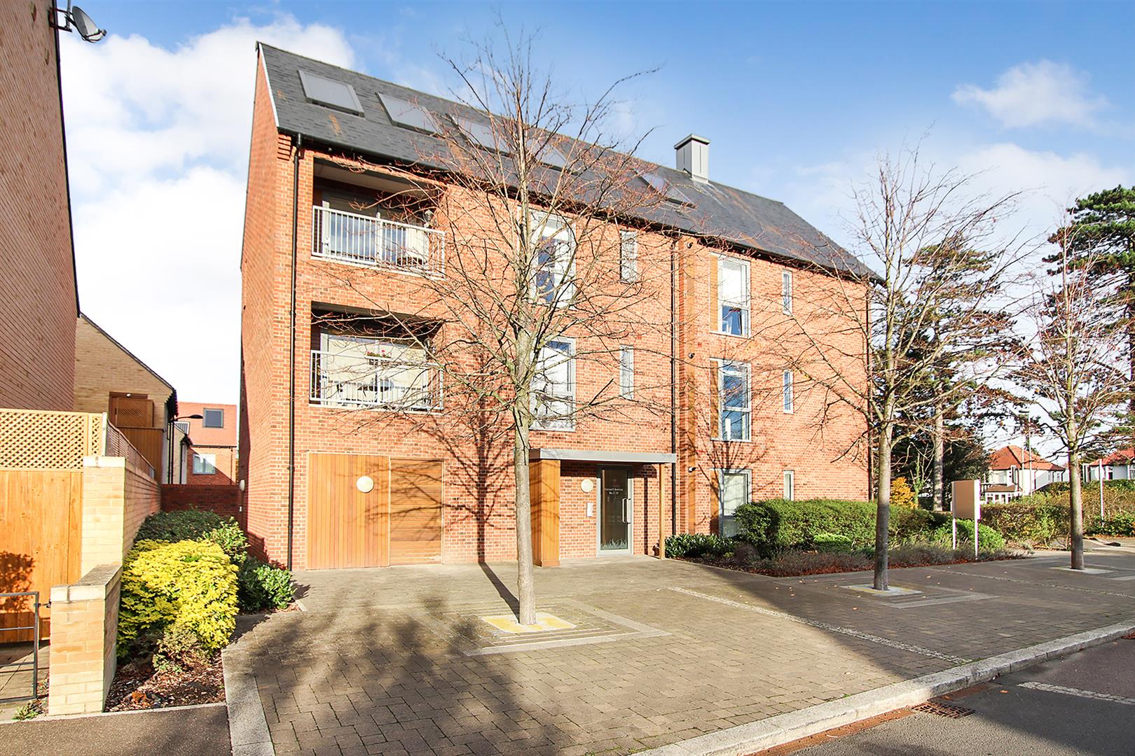 Flat Purpose Built Consort Avenue, Trumpington, Cambridge